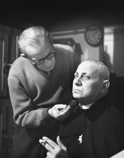 Erich von Stroheim bei den Dreharbeiten zu 'Alraune'