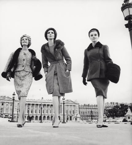 Gitta, Wilhelmina und Ingeborg auf dem Place de la Concorde