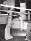 Karin Stilke in einem Abendkleid von Topp & Franck