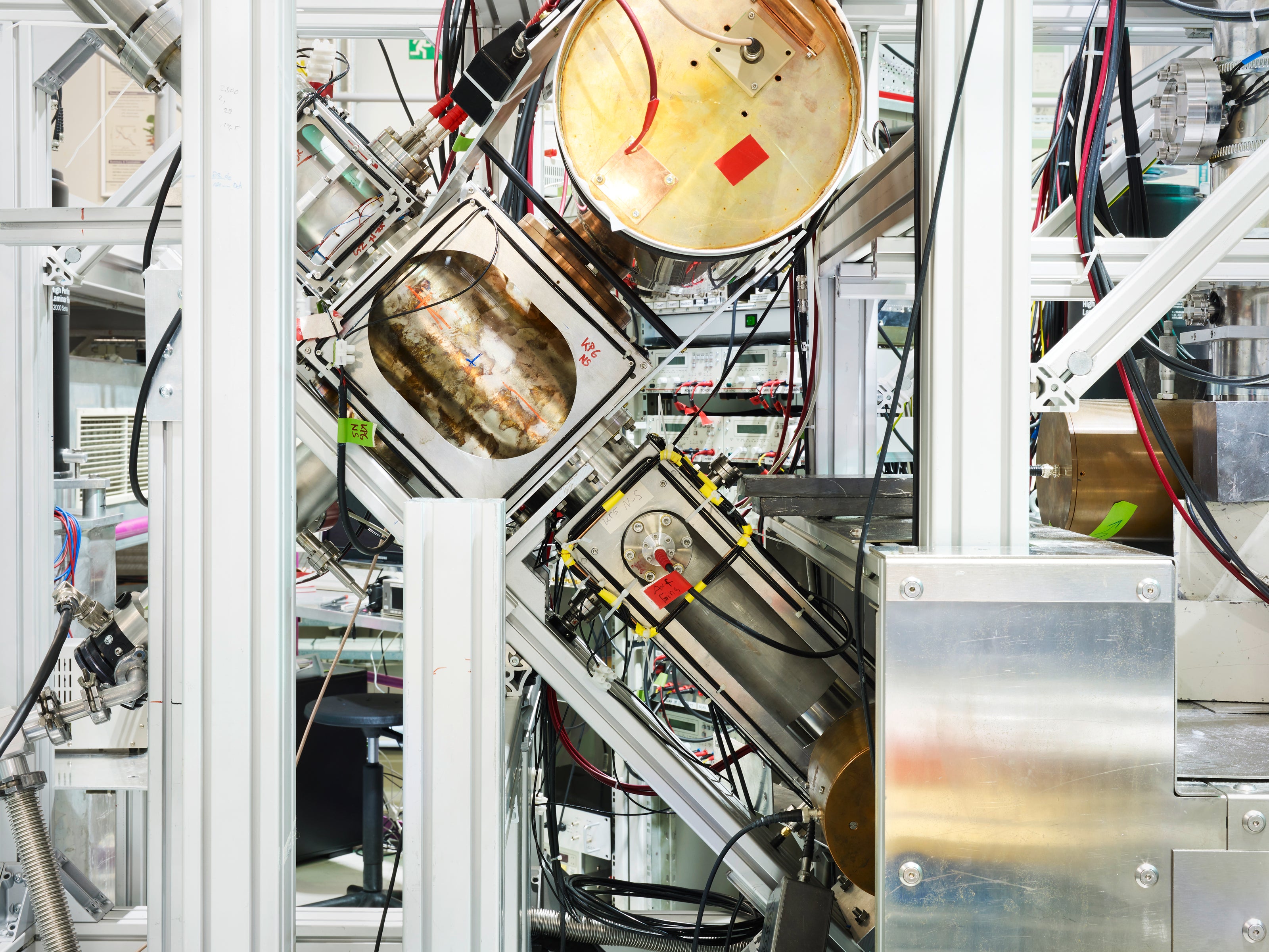 Das Rasterpositronenmikroskop (SPM) der Universität der Bundeswehr
