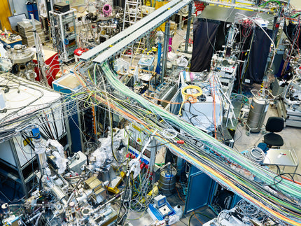 Die Synchrotron-Strahlungsquelle des Helmholtz-Zentrums Berlin