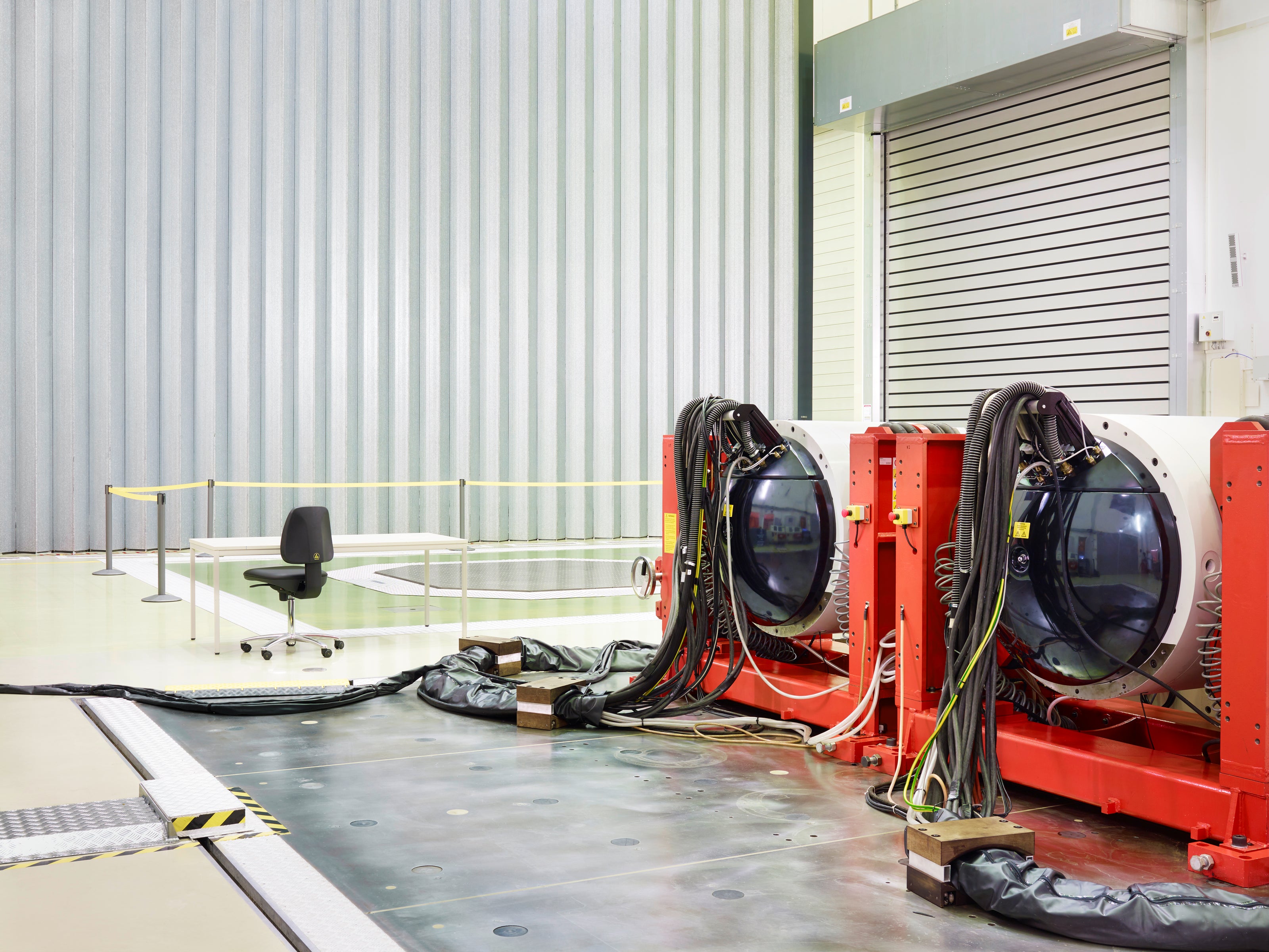 Quad Shaker des European Space Research and Technology Centre