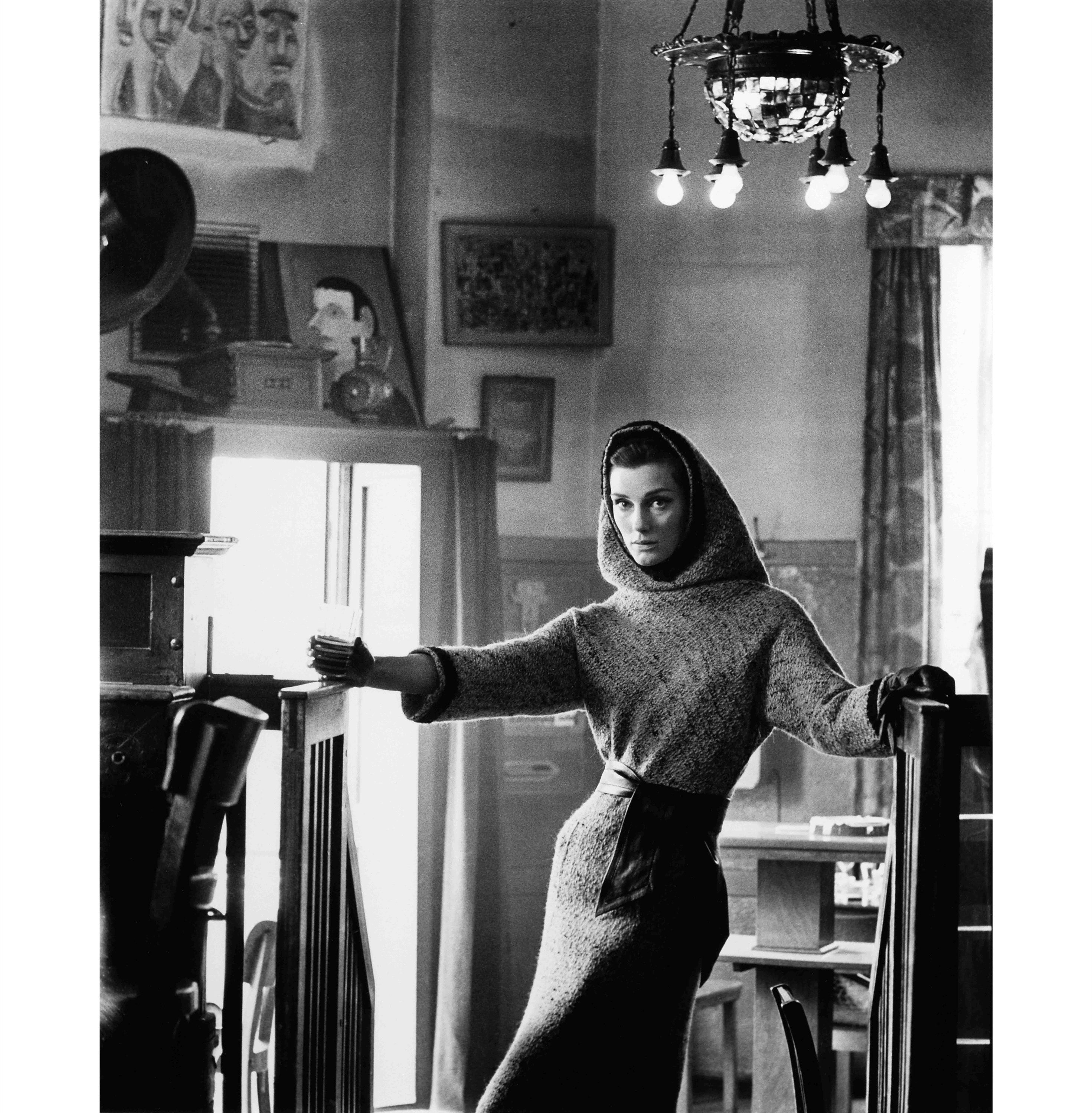 Judy Dent in the studio of Kurt Mühlenhaupt