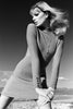 Ines Kummernuss im braunem Strickkleid