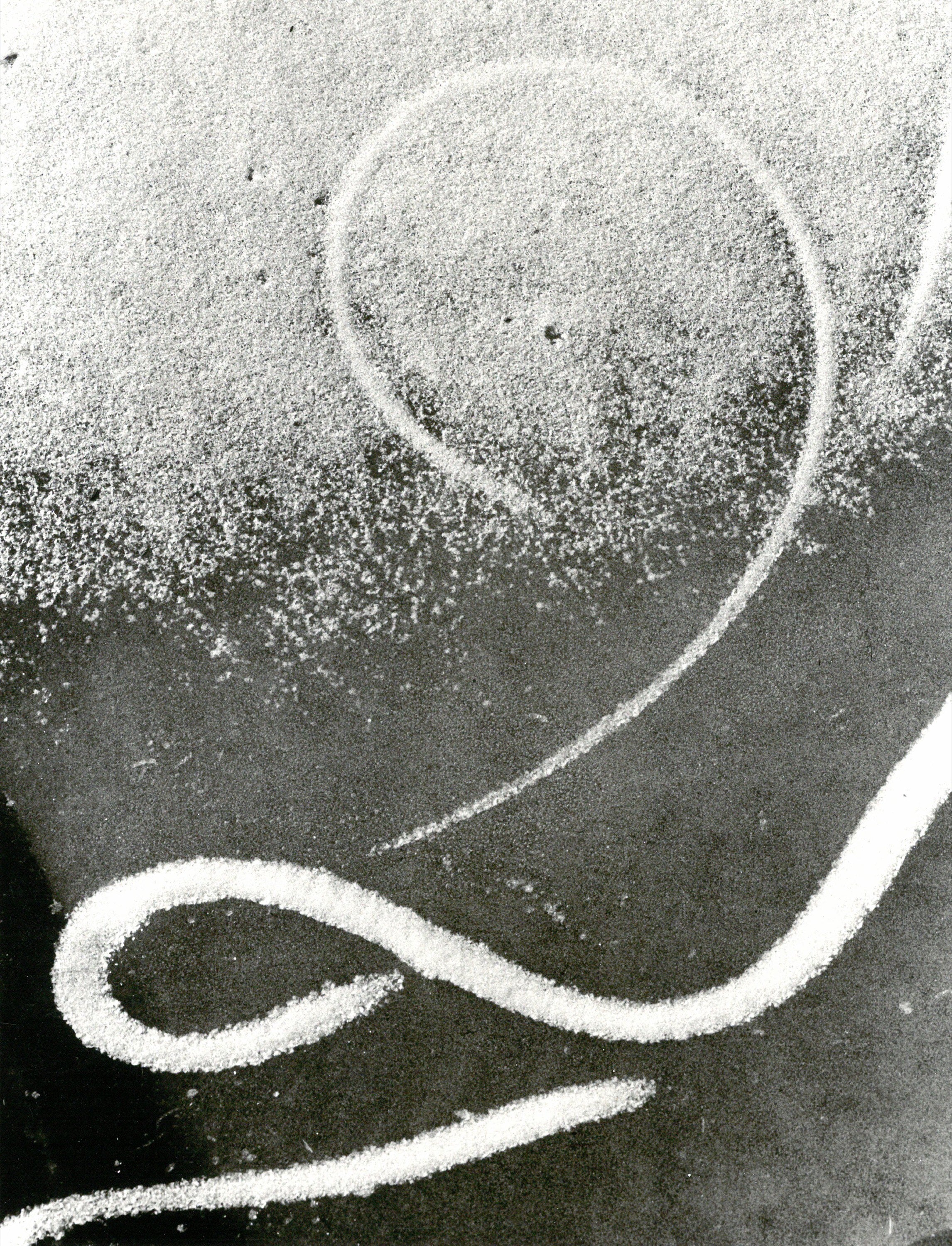 Traces in the ice