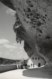 Die überhängenden Felsen von Les Eyziers