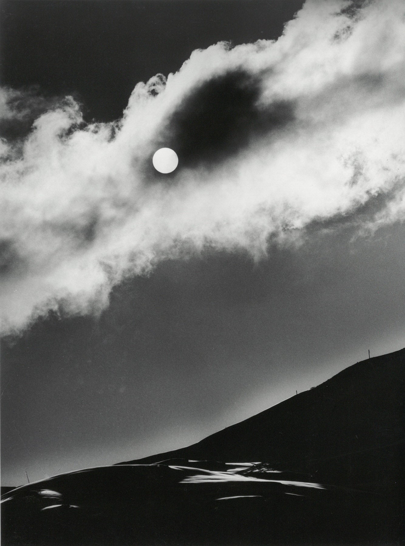 Sonne, Wolken, Berge, abstrakt