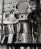 Zerrbild einer Architektur in einer Glasfassade