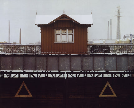 Haus auf einer Schleuse in Hamburg